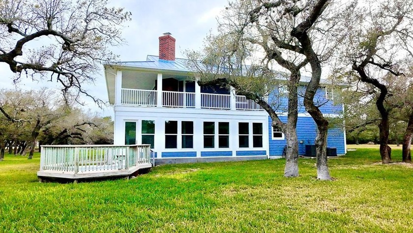 Have you ever seen a Whooping Crane in your backyard? You will - Beach Home for sale in Rockport, Texas on Beachhouse.com