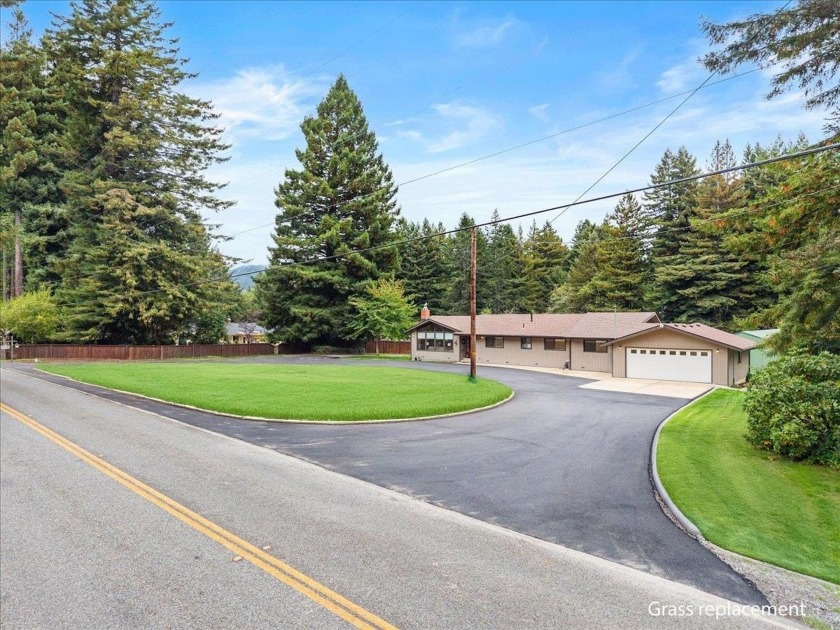 Welcome to 6251 Kings Valley Road, offering comfort, function - Beach Home for sale in Crescent City, California on Beachhouse.com