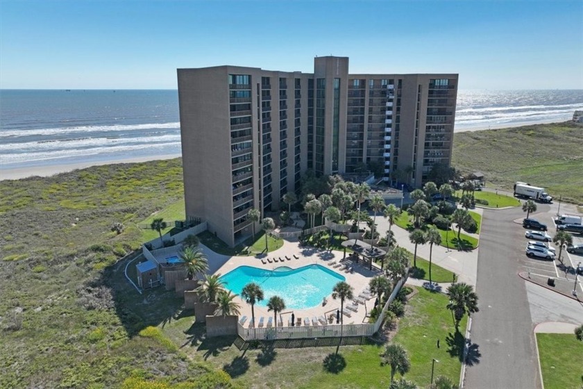 This Gulf-front 2-bdrm stunner at coveted Sandpiper Condos has - Beach Condo for sale in Port Aransas, Texas on Beachhouse.com