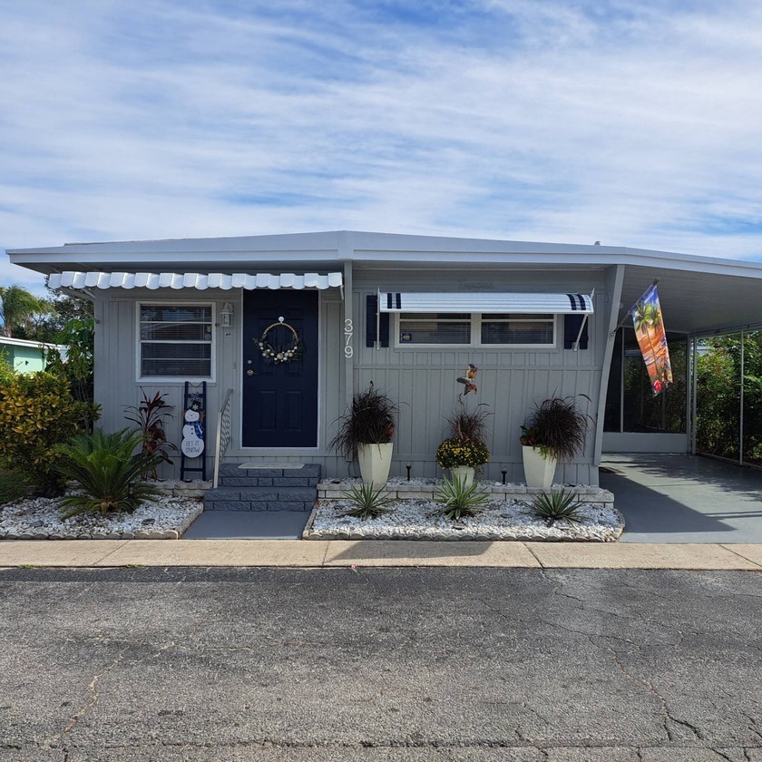 Located in a Non-Flood Zone. Remodeled and Tastefully Decorated - Beach Home for sale in Dunedin, Florida on Beachhouse.com