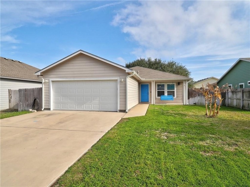 Take a look at this super cute and very well-maintained home - Beach Home for sale in Aransas Pass, Texas on Beachhouse.com