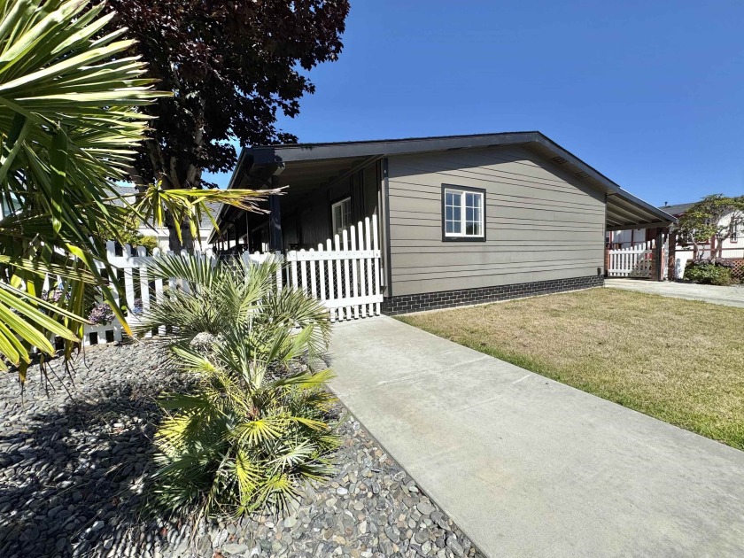 Thoughtfully updated home in the consistently well-maintained - Beach Home for sale in Crescent City, California on Beachhouse.com