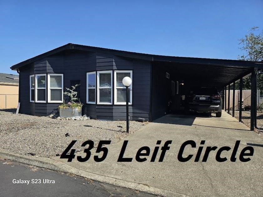 Welcome home! This home has 3 bedrooms & 2 baths with the master - Beach Home for sale in Crescent City, California on Beachhouse.com