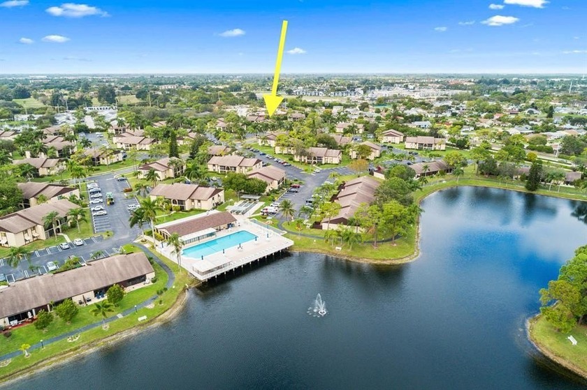 *NO ASSESSMENTS***SELLER MOTIVATED**. Charming 2 bed/ 2 bath - Beach Condo for sale in Greenacres, Florida on Beachhouse.com