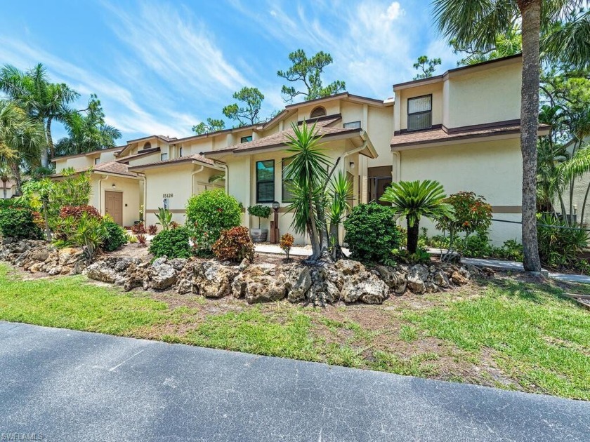 PRICE REDUCED!!!! This bright 2 bedroom/ 2 bath condo is ready - Beach Home for sale in Fort Myers, Florida on Beachhouse.com