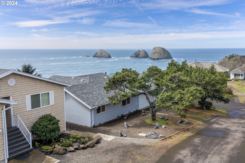 Rare find! One level home with panoramic ocean views of the - Beach Home for sale in Oceanside, Oregon on Beachhouse.com