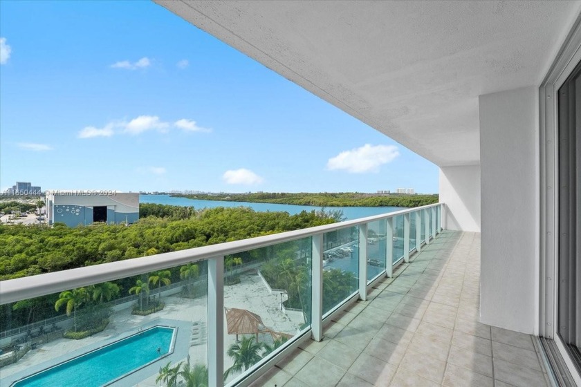 Spacious 2 bed/2 bath condo offering a UNIQUE OPPORTUNITY to - Beach Condo for sale in Sunny Isles Beach, Florida on Beachhouse.com