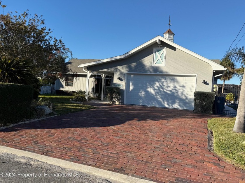 GREAT OPPORTUNITY FOR PRIME PIECE OF WATERFRONT PROPERTY IN - Beach Home for sale in Hernando Beach, Florida on Beachhouse.com