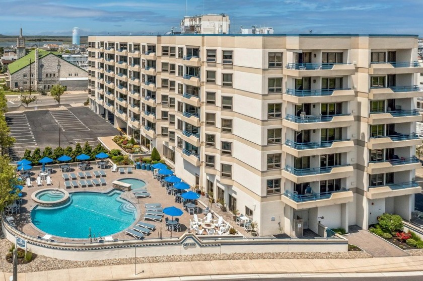 ONE BEDROOM PLUS A DEN OR BONUS ROOM!!! ENJOY MAGNIFICENT OCEAN - Beach Condo for sale in Wildwood Crest, New Jersey on Beachhouse.com