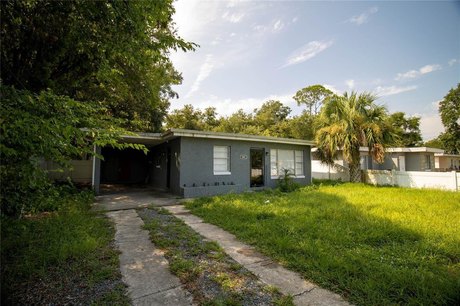 Welcome to your new oasis in sunny Daytona Beach! This 3-bedroom - Beach Home for sale in Daytona Beach, Florida on Beachhouse.com