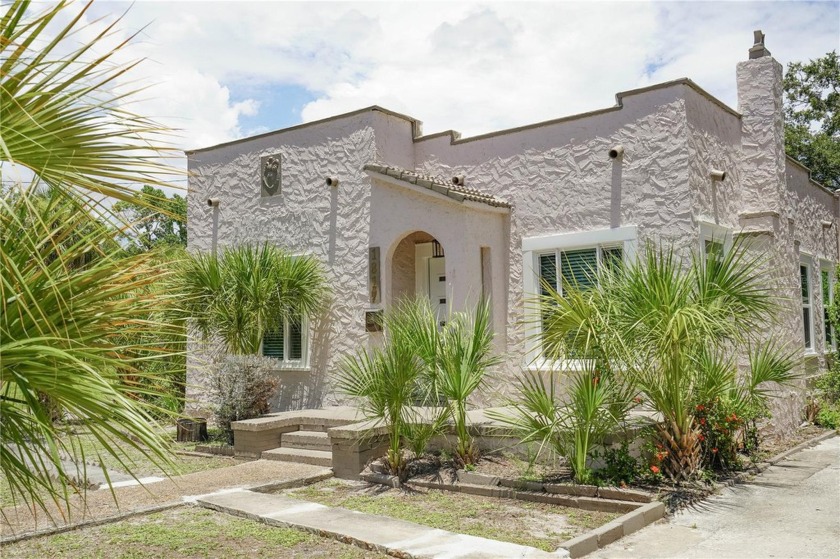 !!! Welcome to this tastefully renovated 2 bedroom 1 bathroom St - Beach Home for sale in St. Petersburg, Florida on Beachhouse.com