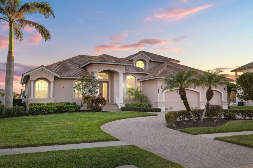 Stunning sunsets and close to Marco Island Beach, shops & - Beach Home for sale in Marco Island, Florida on Beachhouse.com