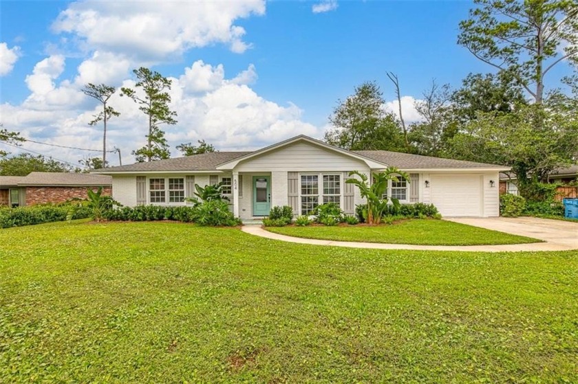 Welcome to 504 McLane Street! This beautifully renovated home - Beach Home for sale in Saint Simons, Georgia on Beachhouse.com