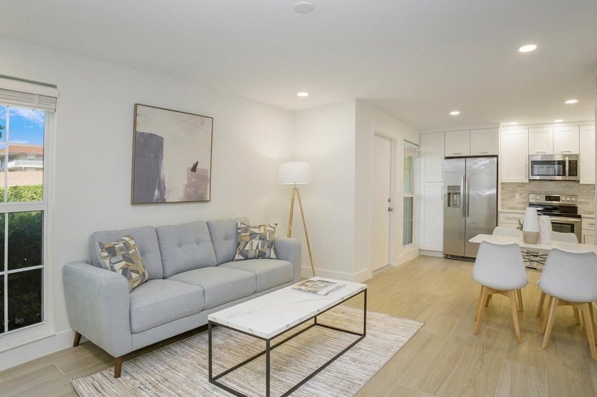 This 1BR, 1BA first floor condo has been beautifully renovated - Beach Condo for sale in Marco Island, Florida on Beachhouse.com