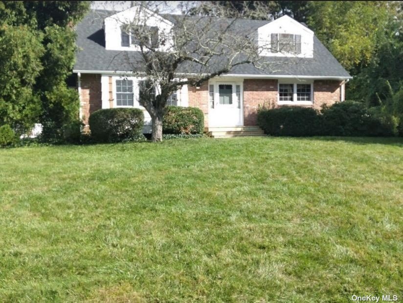 Seller Will Entertain All Offers Between $618,000-$638,000 - Beach Home for sale in Stony Brook, New York on Beachhouse.com