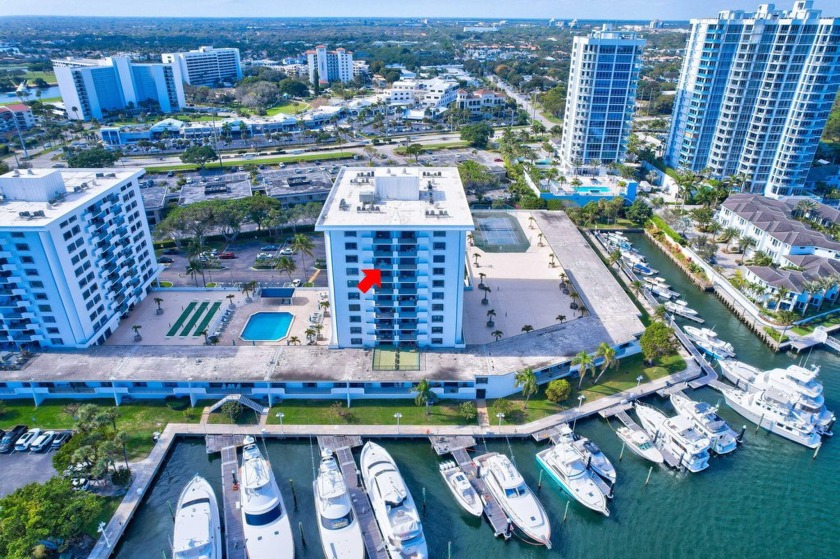 Rarely available, direct east-facing waterfront unit, with wide - Beach Condo for sale in North Palm Beach, Florida on Beachhouse.com