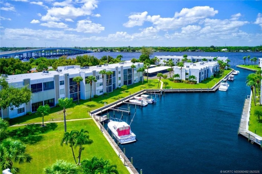 Welcome to your riverfront paradise at Circle Bay Yacht Club in - Beach Condo for sale in Stuart, Florida on Beachhouse.com