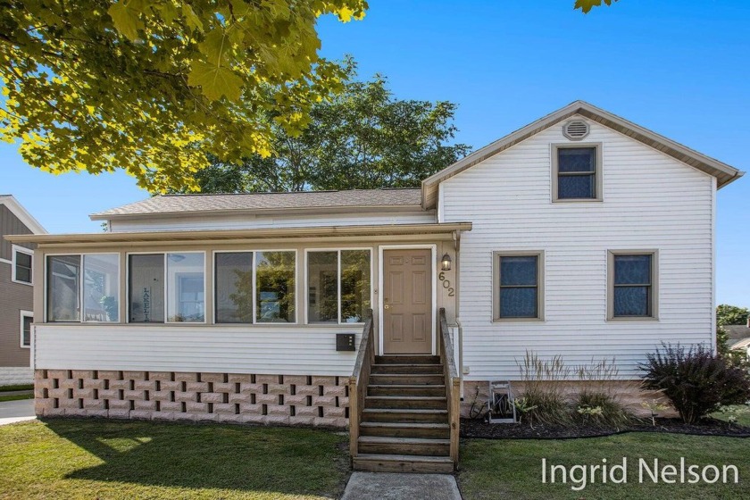 Welcome to this charming 3-bedroom home in Grand Haven - Beach Home for sale in Grand Haven, Michigan on Beachhouse.com