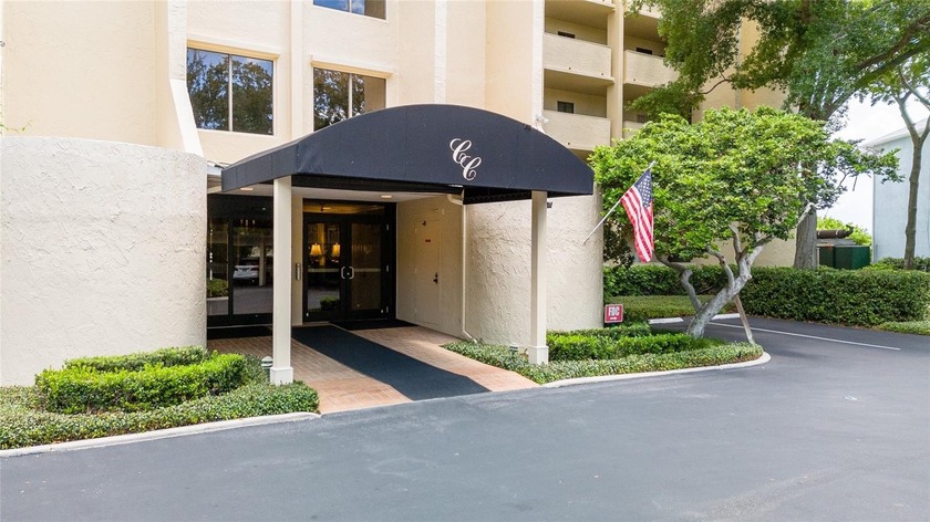 Unique opportunity to own a corner unit in Commodores Cove - Beach Condo for sale in Tampa, Florida on Beachhouse.com