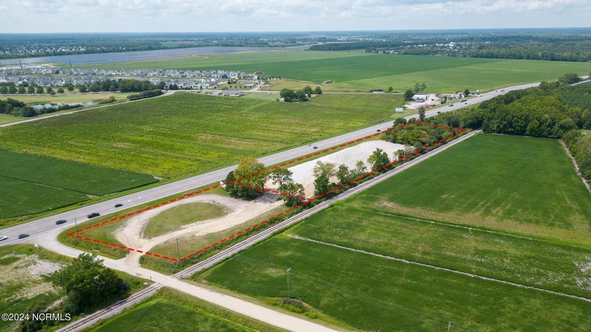 Opportunity to own approx 4+ acres in the growing & charming - Beach Commercial for sale in Moyock, North Carolina on Beachhouse.com