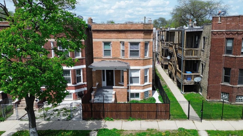 Prime Investment Opportunity---Renovated Multi-Unit Gem Offering - Beach Home for sale in Chicago, Illinois on Beachhouse.com