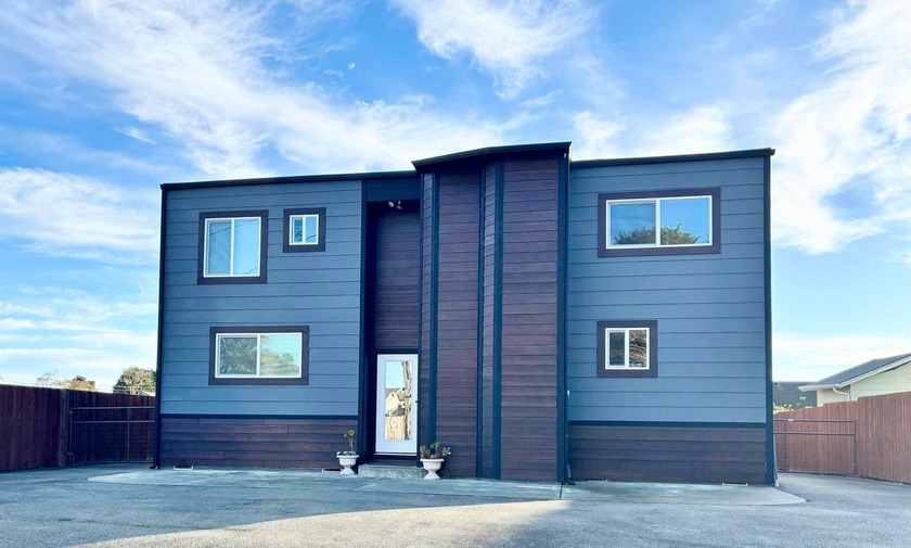 Welcome to this recently remodeled 3-bedroom, 3-bath - Beach Home for sale in Crescent City, California on Beachhouse.com