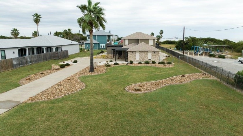 Step into your beautifully landscaped retreat. Enjoy the - Beach Home for sale in Portland, Texas on Beachhouse.com