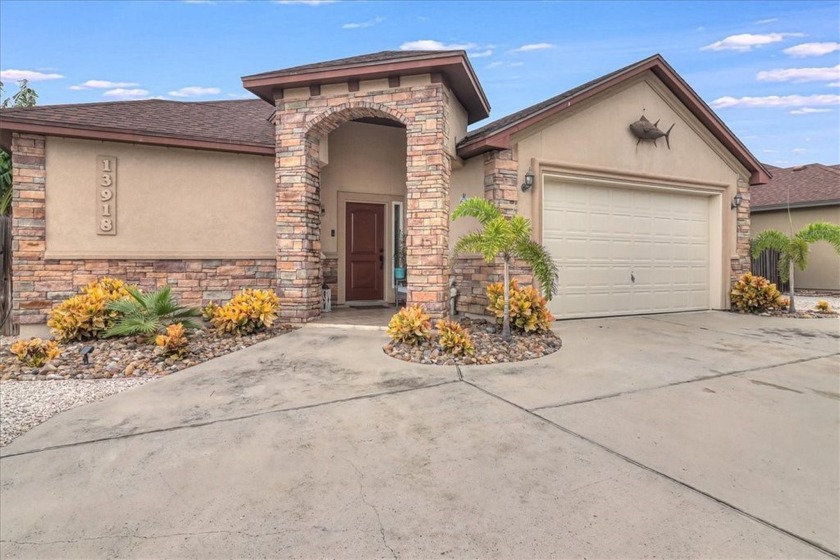 OPEN HOUSE 3-5pm Sun, Nov 10th! Gorgeous award-winning custom - Beach Home for sale in Corpus Christi, Texas on Beachhouse.com