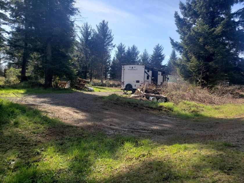 Desirable 1-acre parcel offering the perfect blend of country - Beach Lot for sale in Crescent City, California on Beachhouse.com