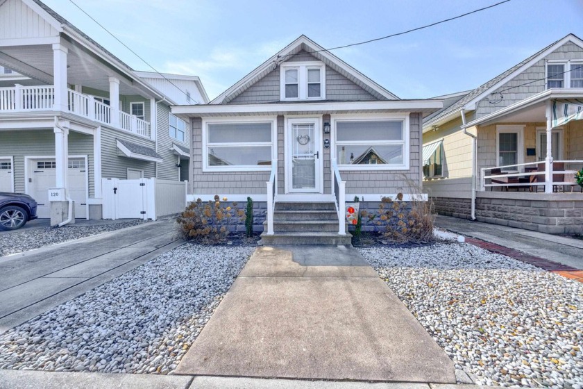Welcome to 118 E Columbine Ave, a charming 5-bedroom, 2-bathroom - Beach Home for sale in Wildwood Crest, New Jersey on Beachhouse.com
