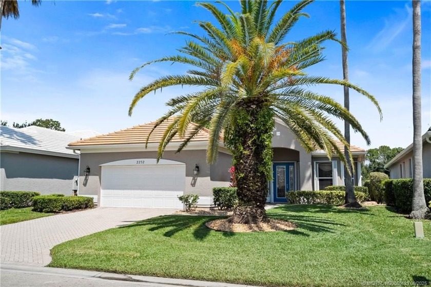 Charming Single-Family Home - This well-maintained 3-bedroom - Beach Home for sale in Palm City, Florida on Beachhouse.com