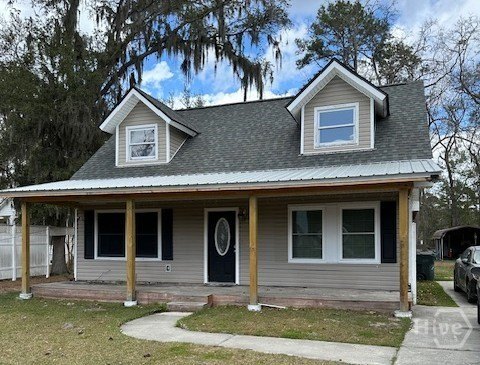 Lake Life! Fish right off the bank in your back yard! It doesn't - Beach Home for sale in Midway, Georgia on Beachhouse.com