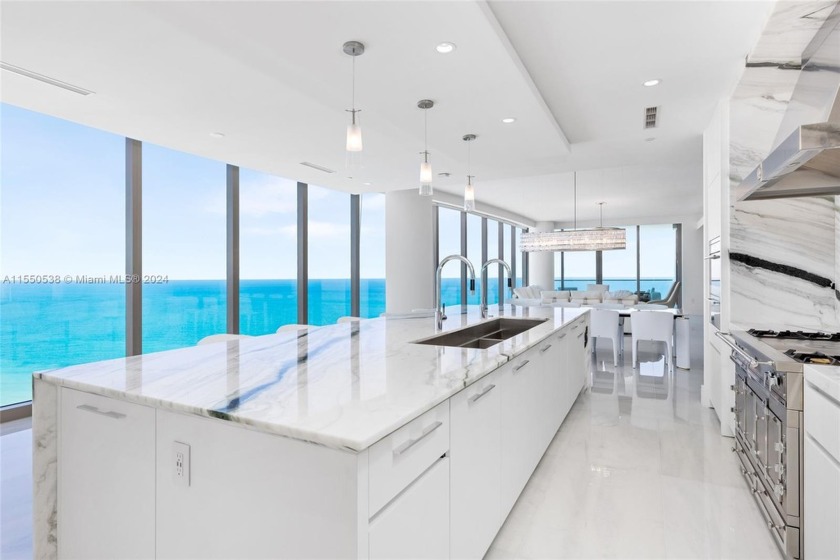 Welcome to this 44th Floor 4-bedroom 5.5-balth flow-through - Beach Condo for sale in Sunny Isles Beach, Florida on Beachhouse.com
