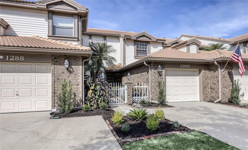 Priced below appraisal - seller motivated!  Don't miss out on - Beach Townhome/Townhouse for sale in Oldsmar, Florida on Beachhouse.com