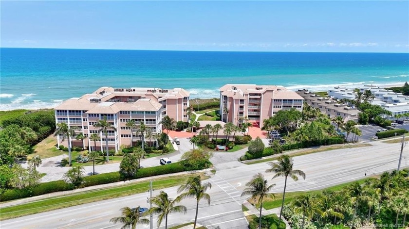 Oceanside 2/2 condo in highly sought after Hutchinson House - Beach Condo for sale in Stuart, Florida on Beachhouse.com