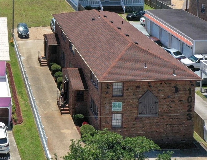 Welcome to Moon Bay! This waterfront gem is a meticulously - Beach Apartment for sale in Norfolk, Virginia on Beachhouse.com