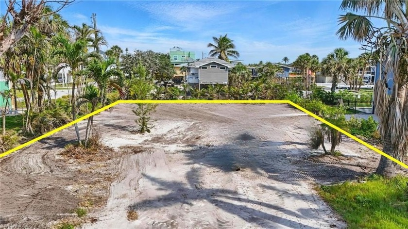 Prime Fort Myers Beach lot in the exclusive GULF ISLAND MANOR - Beach Lot for sale in Fort Myers Beach, Florida on Beachhouse.com