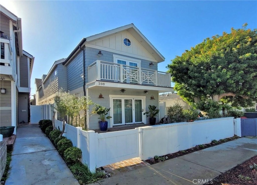 TOTALLY REMODELED!!   Homeowner Opportunity with this Stunning 4 - Beach Home for sale in Huntington Beach, California on Beachhouse.com