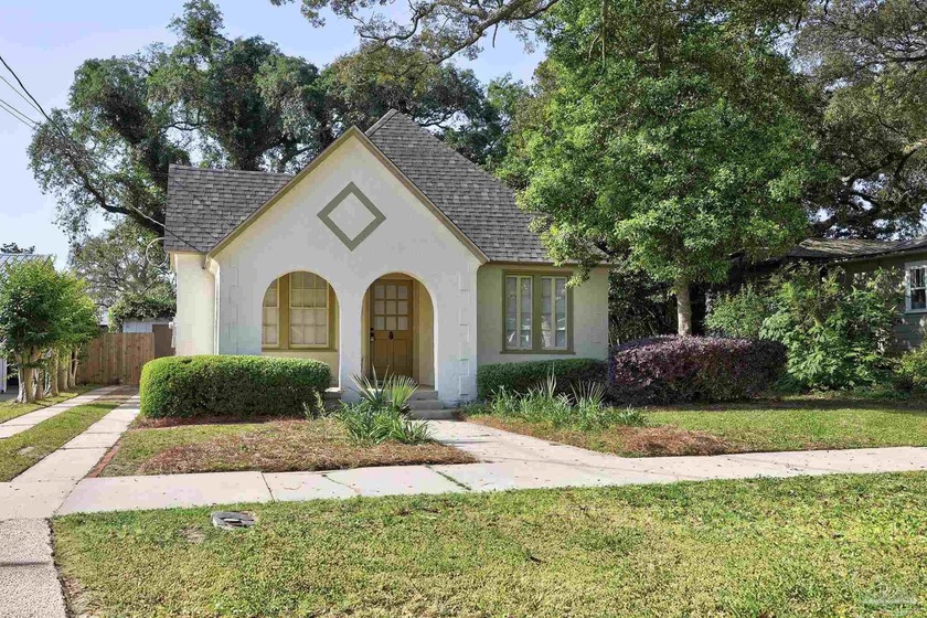 OPEN HOUSE THIS SATURDAY 11-1PM Charming English Tudor Cottage - Beach Home for sale in Pensacola, Florida on Beachhouse.com