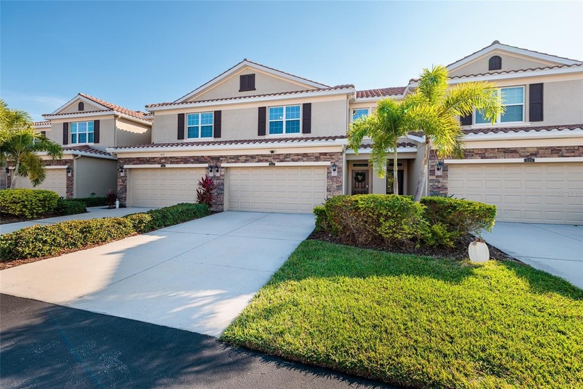 Terrific Location! No storm damage or flood damage to the - Beach Townhome/Townhouse for sale in St. Petersburg, Florida on Beachhouse.com