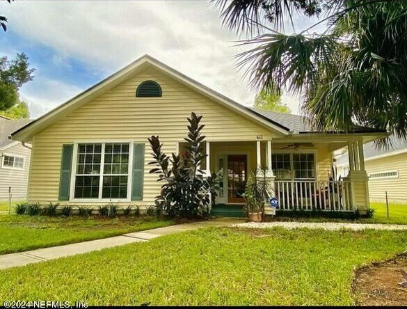 Absolutely adorable beach cottage, freshly painted and updated! - Beach Home for sale in Atlantic Beach, Florida on Beachhouse.com