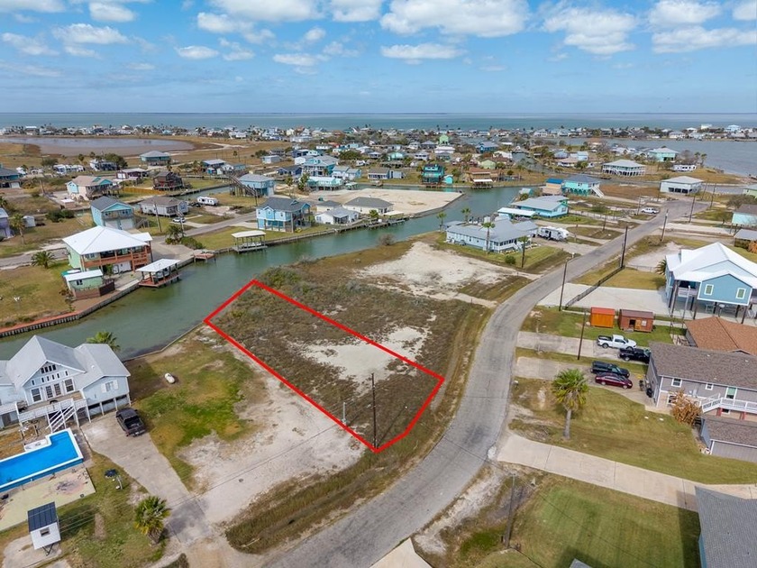 Canal-front lot with quick access to Copano Bay via Salt Lake - Beach Lot for sale in Rockport, Texas on Beachhouse.com