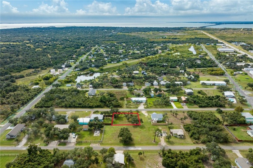 If easy resort living and proximity to legendary fishing are on - Beach Lot for sale in Rockport, Texas on Beachhouse.com