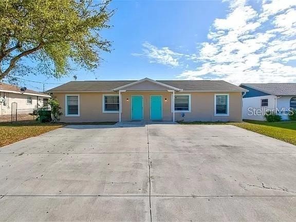 Investment opportunity. Duplex conveniently located off 776 in - Beach Home for sale in Englewood, Florida on Beachhouse.com
