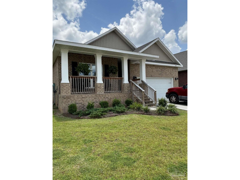 OUTSTANDING AND SPACIOUS *DELRAY* MODEL, 4 BEDROOM 2 BATHROOM - Beach Home for sale in Pensacola, Florida on Beachhouse.com