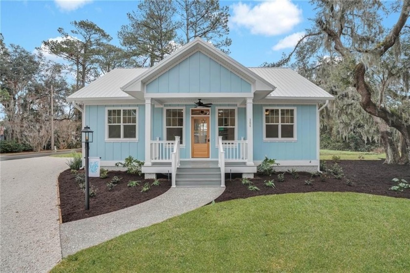 This charming two-bedroom, two-bath cottage offers modern - Beach Home for sale in Darien, Georgia on Beachhouse.com