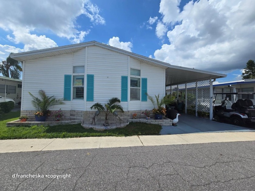 This 1996 Palm Harbor manufactured home offers 1,536 square feet - Beach Home for sale in Dunedin, Florida on Beachhouse.com