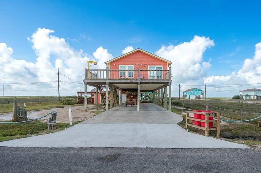 Charming 3-Bedroom Home in Holiday Beach with Water Views and - Beach Home for sale in Rockport, Texas on Beachhouse.com