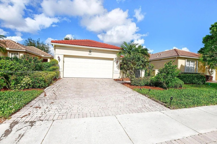 Contemporary single-family home in beautiful Vizcaya.
 2 - Beach Home for sale in Delray Beach, Florida on Beachhouse.com