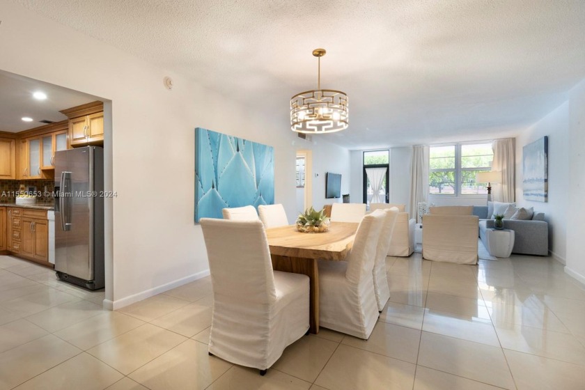 Gorgeously updated 1/1.5 spacious and quiet unit with top-of-the - Beach Condo for sale in Coral Gables, Florida on Beachhouse.com